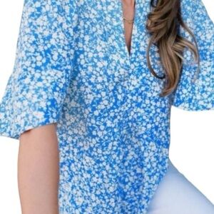 Tuckernuck Blue Ditzy Blooms on Broad flutter sleeve pullover top